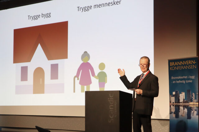 Deler ut 500 000 kroner til innovativ brannforebygging