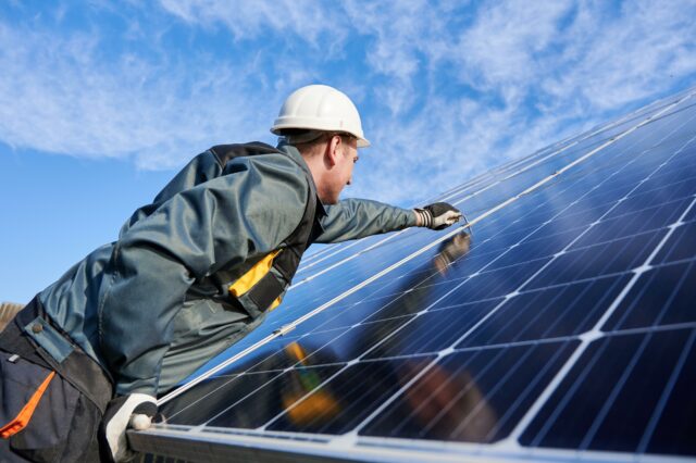 Anbefaler at solkraftanlegg opp til 5 MW slipper konsesjon