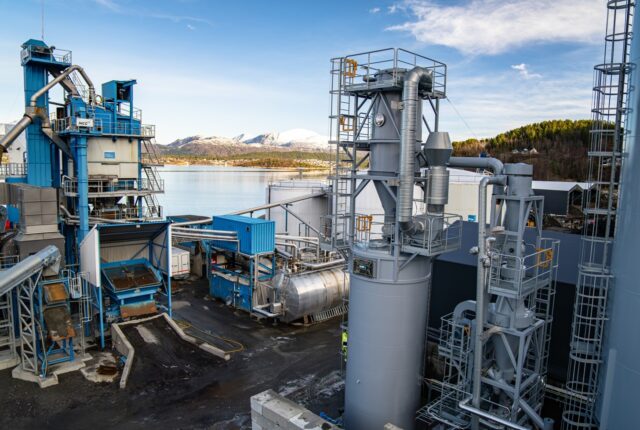 Trepellets erstatter LPG-gass som fyringskilde ved NCC sin asfaltfabrikk i Ålesund