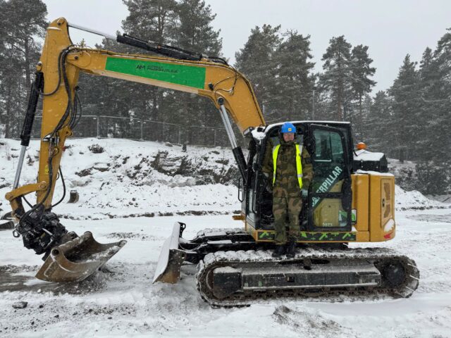 Startskudd for nytt kontorbygg på Linderud leir