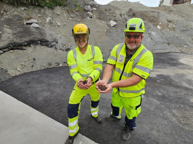 Produserer asfalt med 100 prosent pellets som energikilde