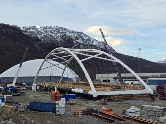 Nybrua på Storslett på flyttefot