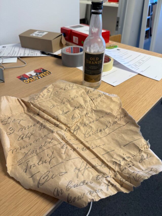 Flaskepost fra 1964 funnet under oppussing