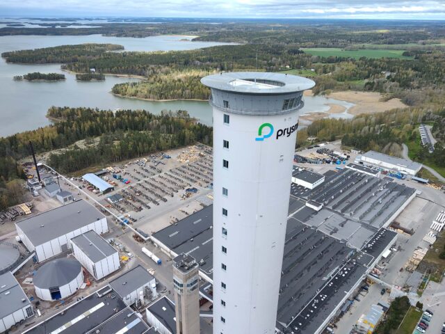 Finlands høyeste bygning får sink på toppen