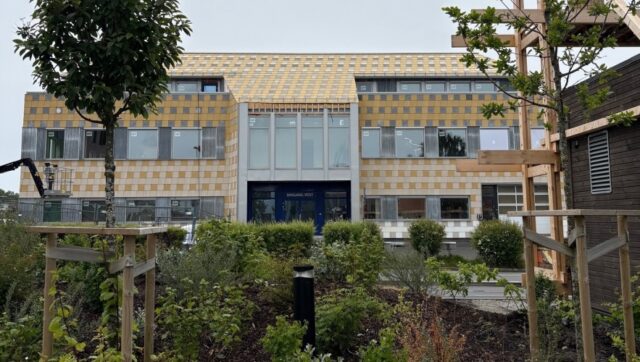 Rehabiliterer 80-tallsbygget «Spinn»