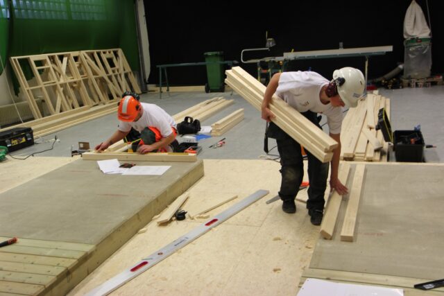 Det praktiske innholdet i skolen bør styrkes