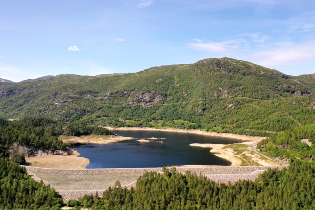 Skanska rehabiliterer Dam Botsvatn for Å Energi