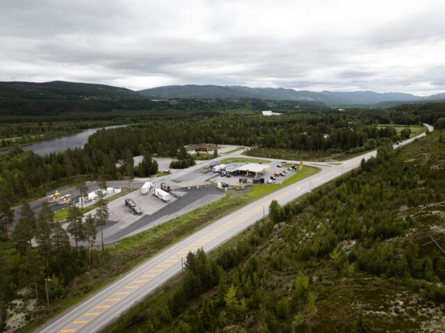 Åpnet tre nye døgnhvileplasser for tungbillading på riksveg 3 gjennom Østerdalen